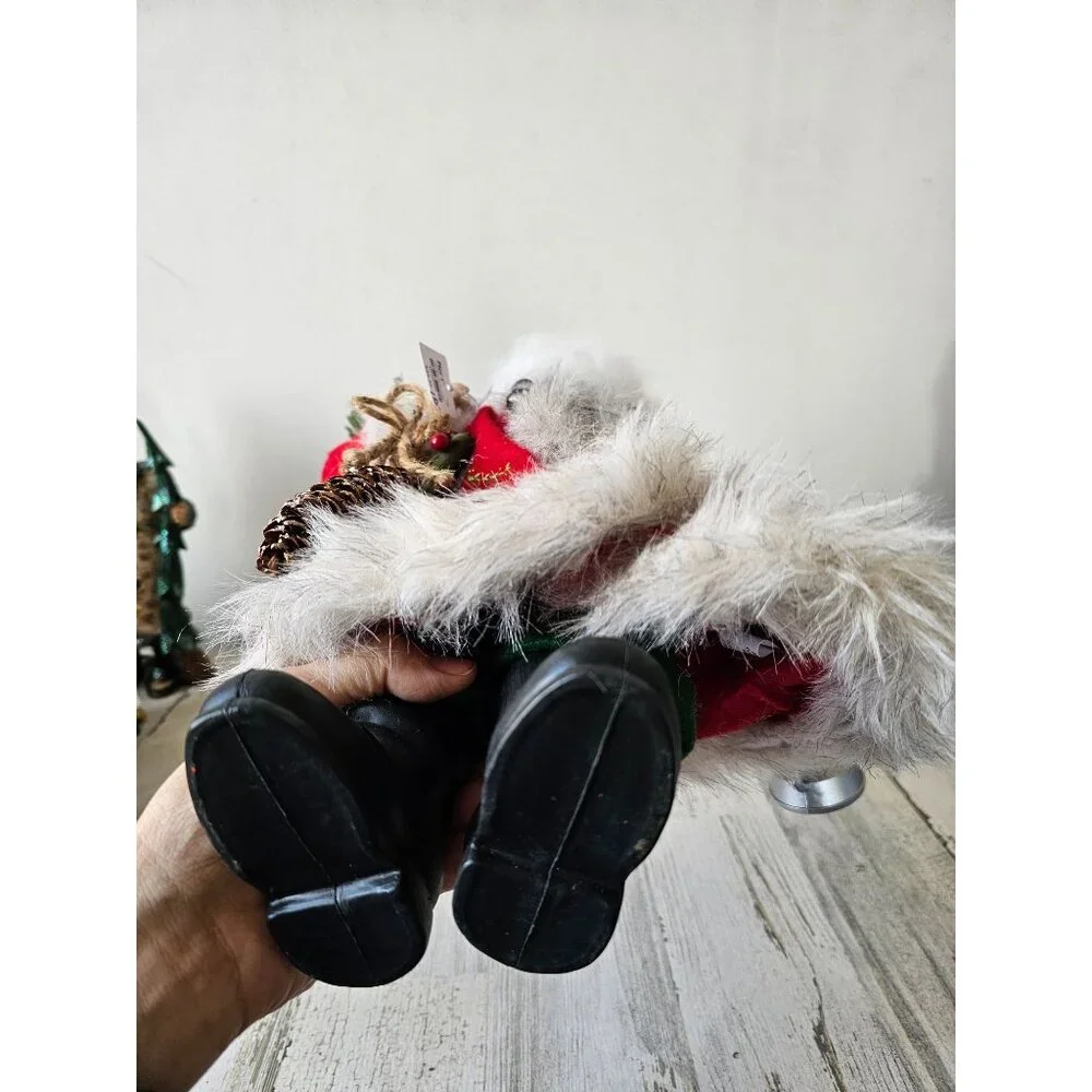 Pier‎ 1 Santa 19